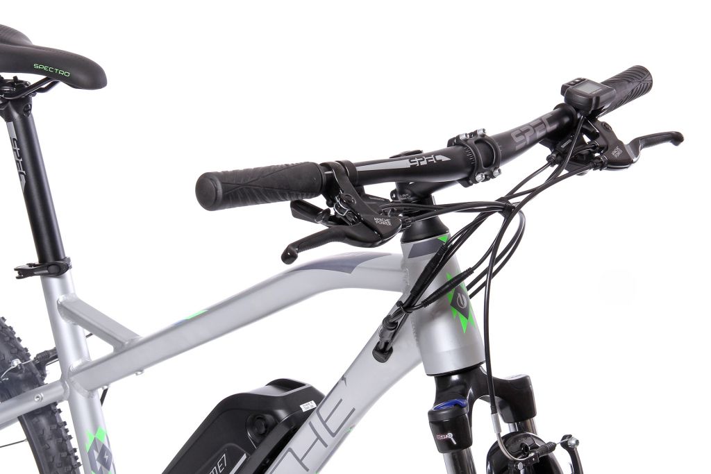 5cab0d1e8b626_matto.e7.stribrna.riditka