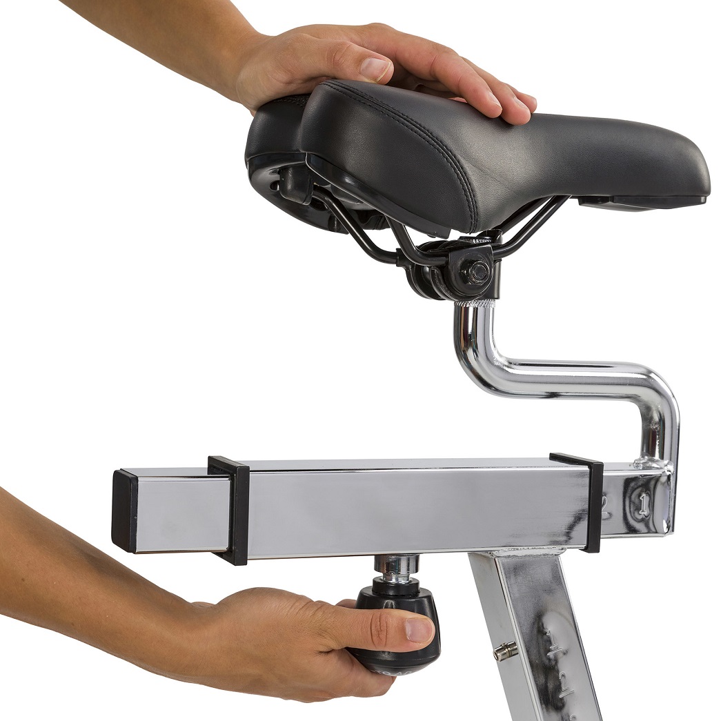 Cyklotrenažér Tunturi FitRace 40 HR nastavení sedla