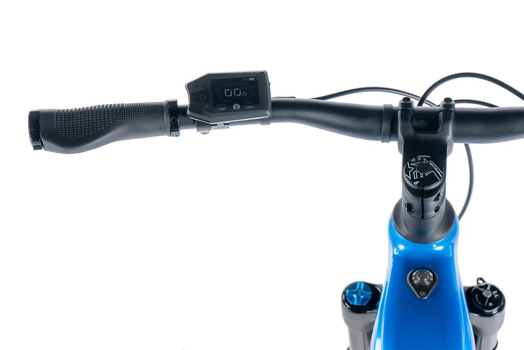 LEADER FOX ARIMO displej