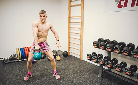 Cvičení s kettlebellem. Jak začít?