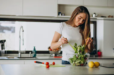 Co se v těle děje, když jíte málo?