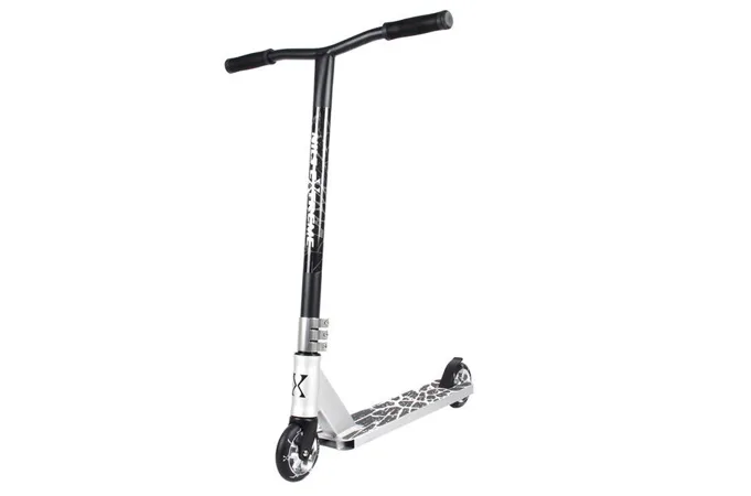 Freestyle koloběžka NILS Extreme HS110 bílá