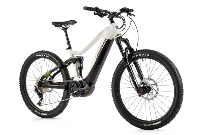 LEADER FOX ARRAN-1 19,5" /27,5"/ bílá 2023