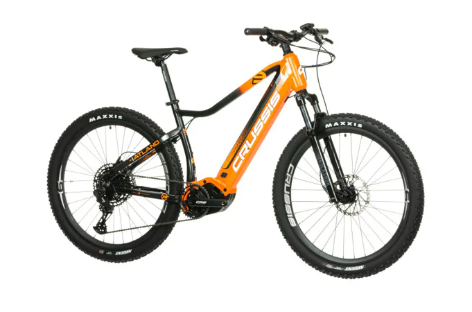 CRUSSIS PAN-Atland 9.8 20" černo-oranžová 2023