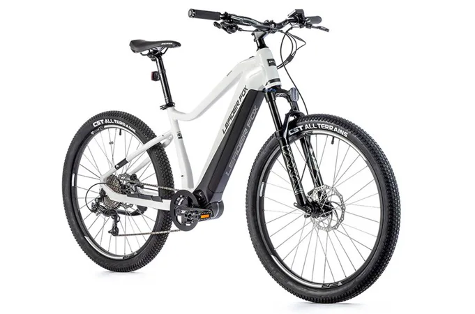 LEADER FOX SWAN-1 19,5" /27,5"/ bílá 2023