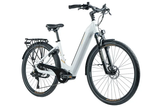 LEADER FOX VIVALO-2 18" /28"/ bílá 2023