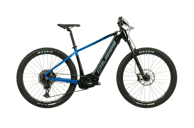 CRUSSIS e-Atland 10.9-M 20 Ah 17" černo-modrá 2024