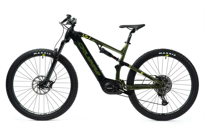 CRUSSIS e-Full 9.9-M 20 Ah 19" černo-žlutá 2024