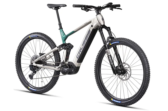 CRUSSIS e-Full 10.10 17" bílo-zelená 2025