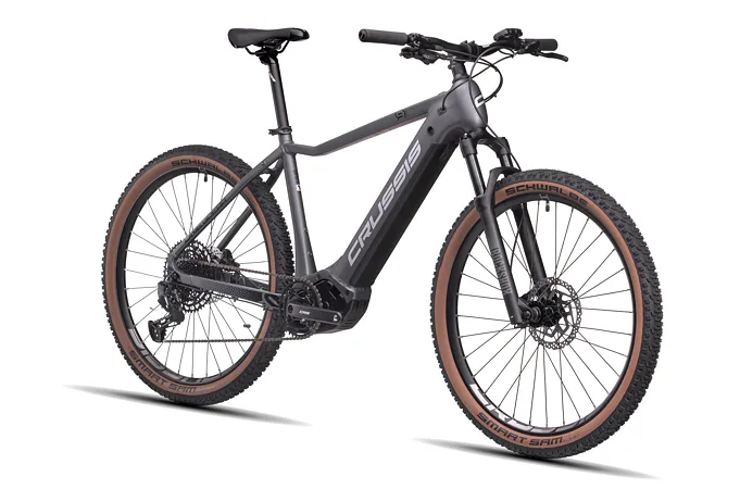 CRUSSIS ONE-Guera 9.10 19" šedá 2025