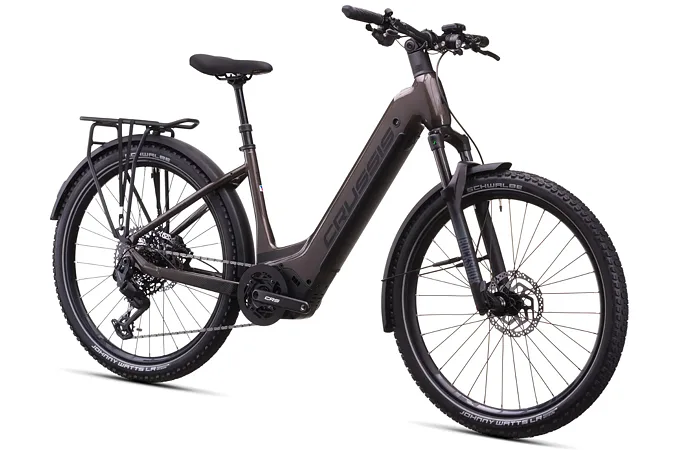 CRUSSIS ONE-Country 10.11-715 Wh 17" šedá 2026